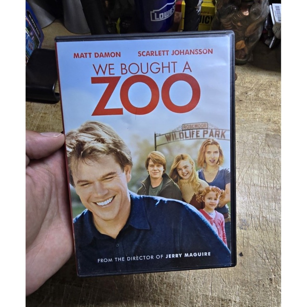 We Bought a Zoo (DVD) PG w/ Subtitles Matt Damon Scarlett Johansson Crowe